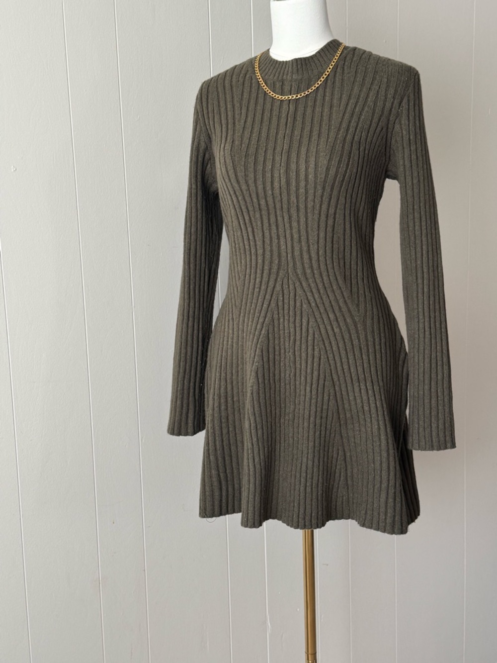 H&M Olive Green Ribbed Long-Sleeve Knit Dress